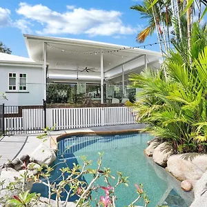 Caladenia - Understated Luxury In Holiday home Edge Hill